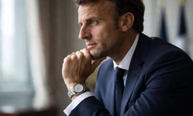 découvrez comment la montre d'emmanuel macron reflète son style unique de leadership, alliant élégance, modernité et maîtrise.