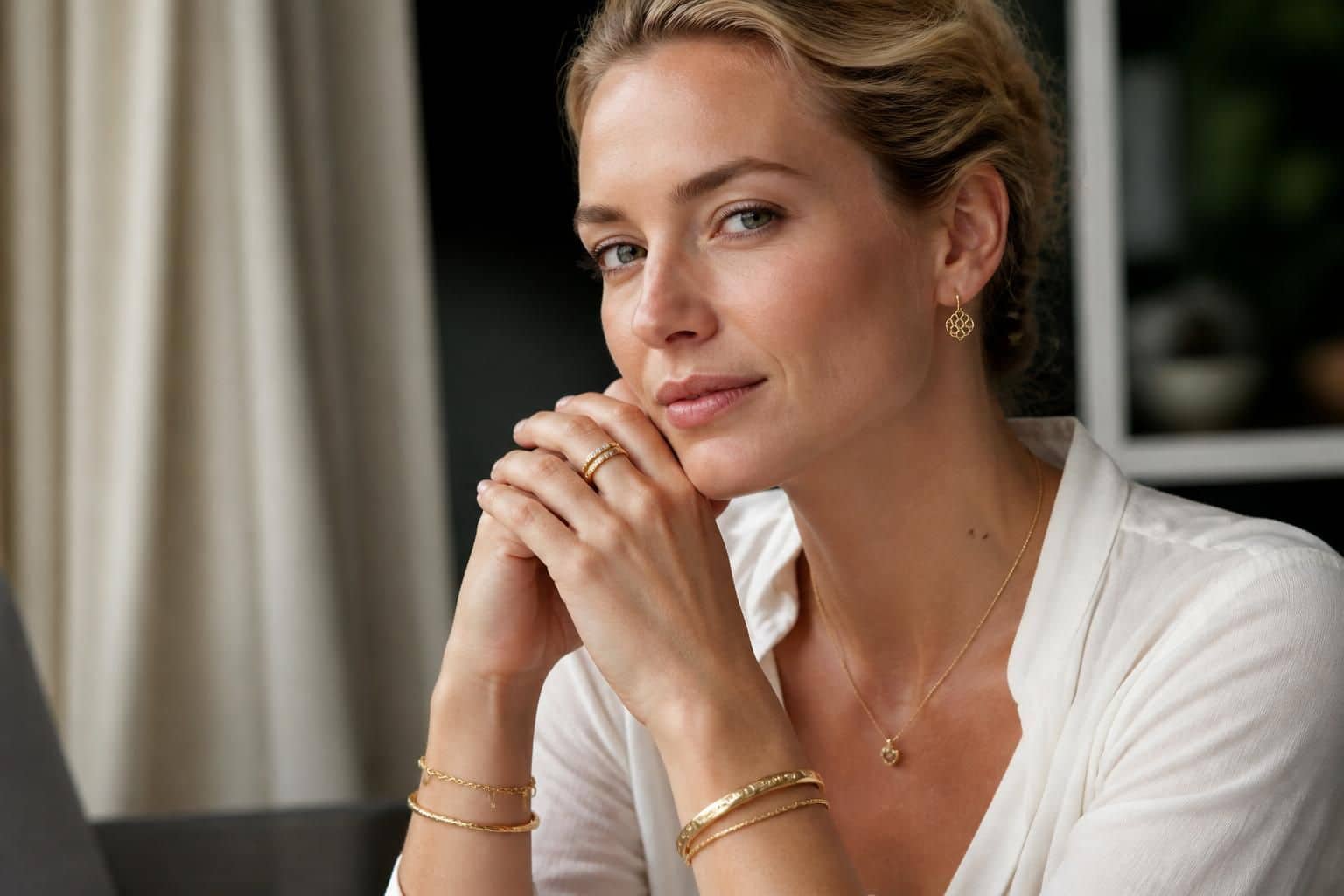découvrez les bijoux chiquita, l'alliance parfaite d'élégance et de raffinement pour sublimer toutes vos occasions, du quotidien aux moments d'exception.