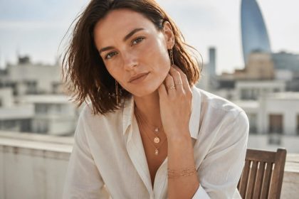 découvrez les bijoux etam, l'accessoire incontournable pour toutes les fashionistas qui souhaitent ajouter une touche d'élégance et de style à leurs tenues.